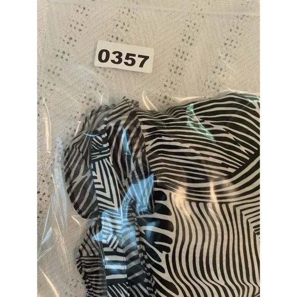 Chico's Zebra Print Long Sleeve ruffle Front Blouse Top Shirt Size 2 12/14 - Picture 12 of 12